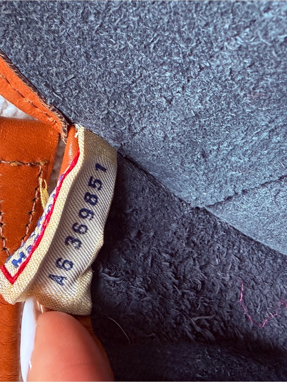 Vintage Dooney & Bourke All Weather Pebbled Leather Crossbody with Brown Trim - Picture 10 of 13
